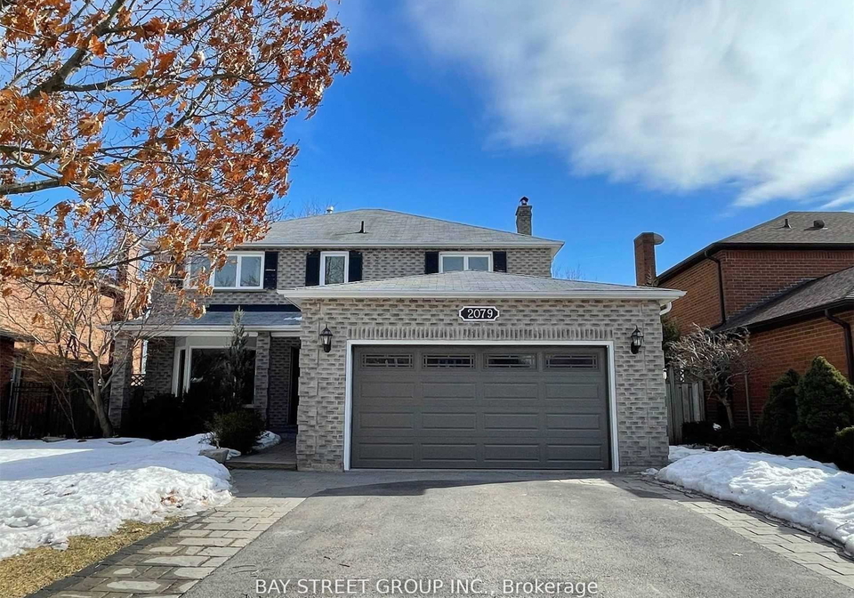 2079-pineview-drive-oakville-ontario-w12751456