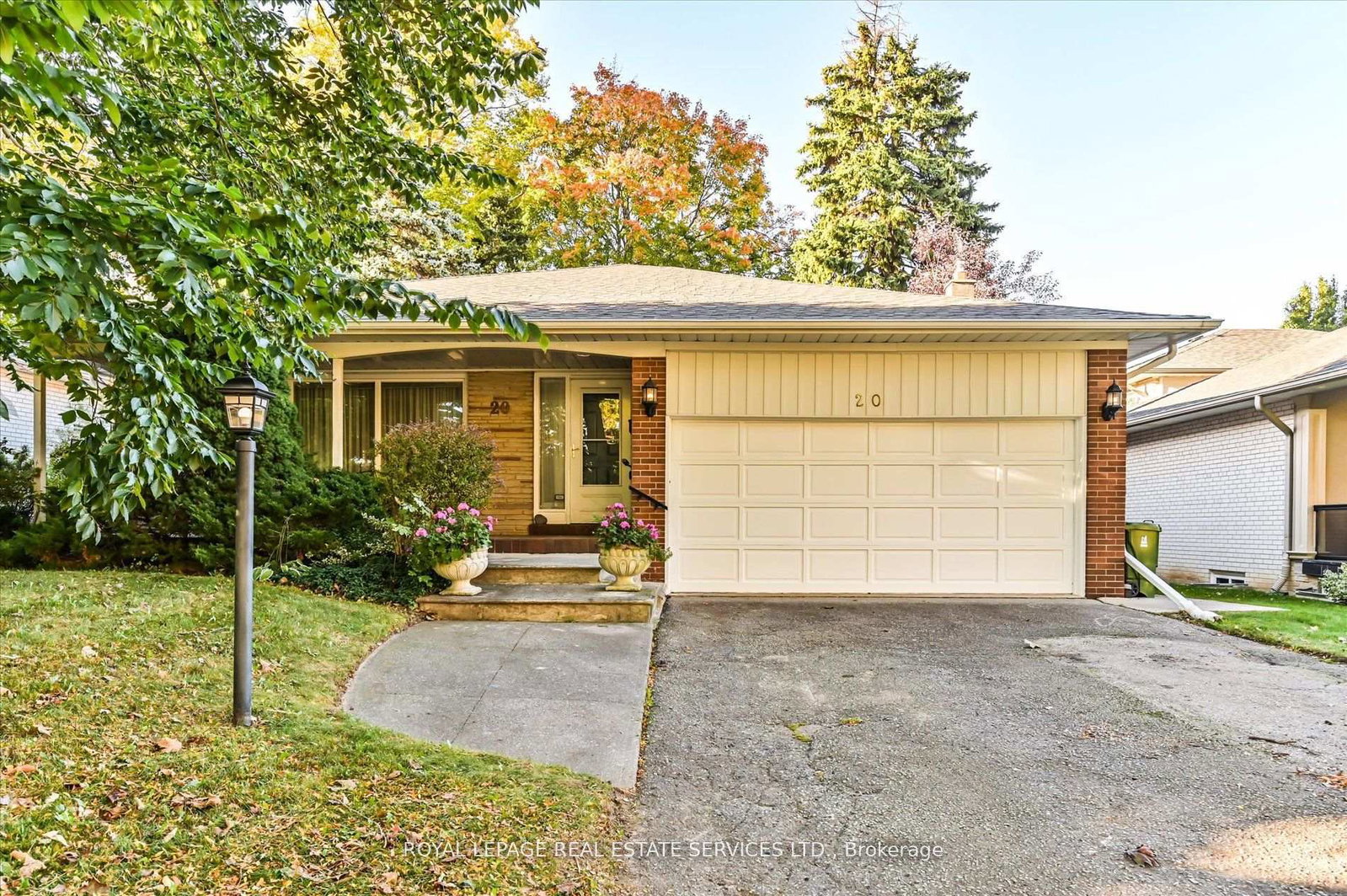 20-widdicombe-hill-etobicoke-ontario-w12751508