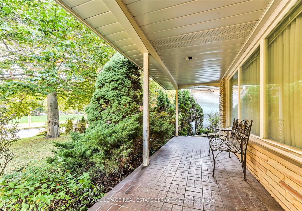 20-widdicombe-hill-etobicoke-ontario-w12751508