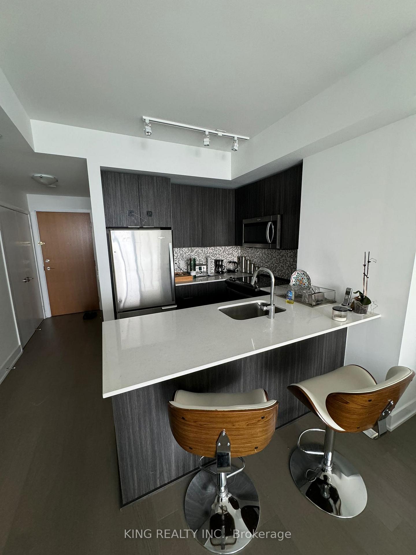 20-shorebreeze-drive-etobicoke-ontario-w12751546
