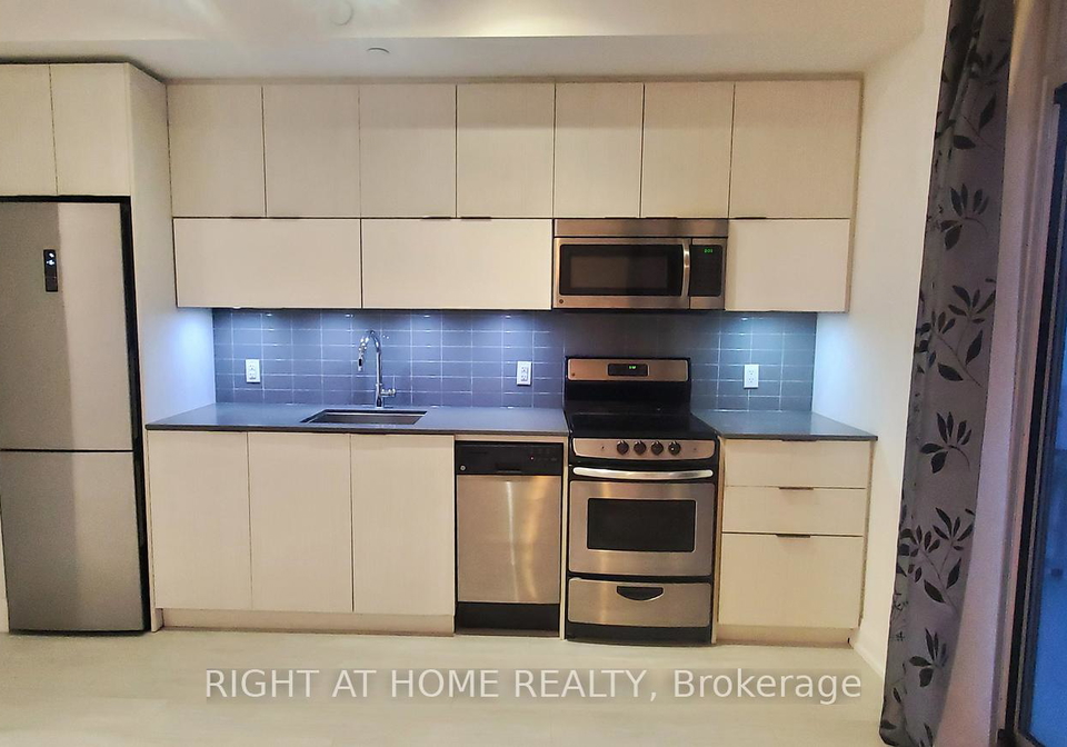 56-annie-craig-drive-etobicoke-ontario-w12751564