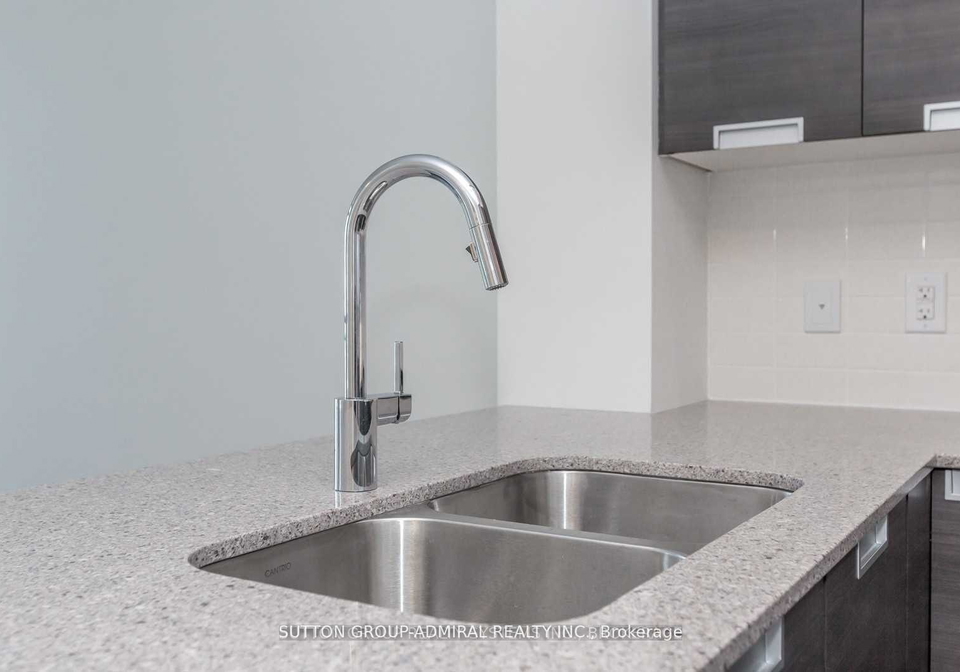 5025-four-springs-avenue-mississauga-ontario-w12751634