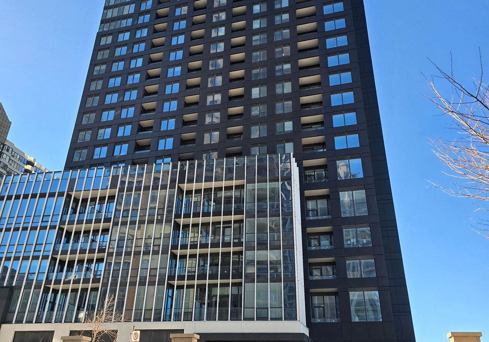 395-square-one-drive-mississauga-ontario-w12751692