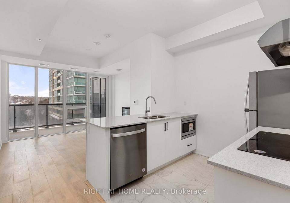 1035-soutdown-road-mississauga-ontario-w12752168