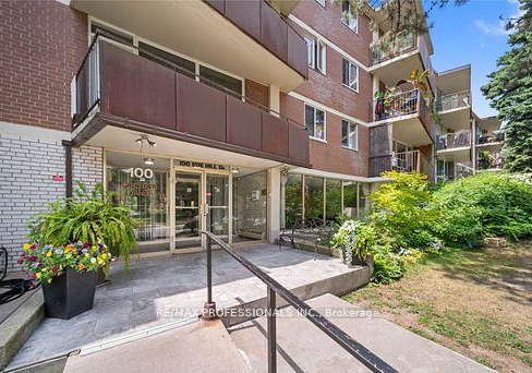100-coe-hill-drive-toronto-ontario-w12752266