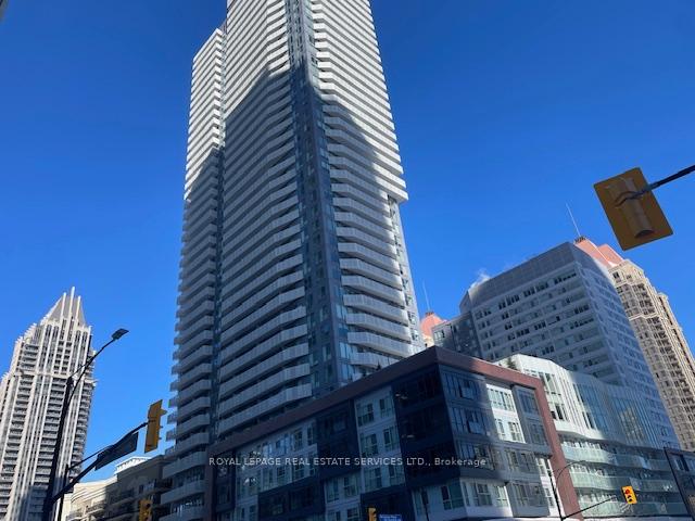 4065-confederation-parkway-mississauga-ontario-w12752408