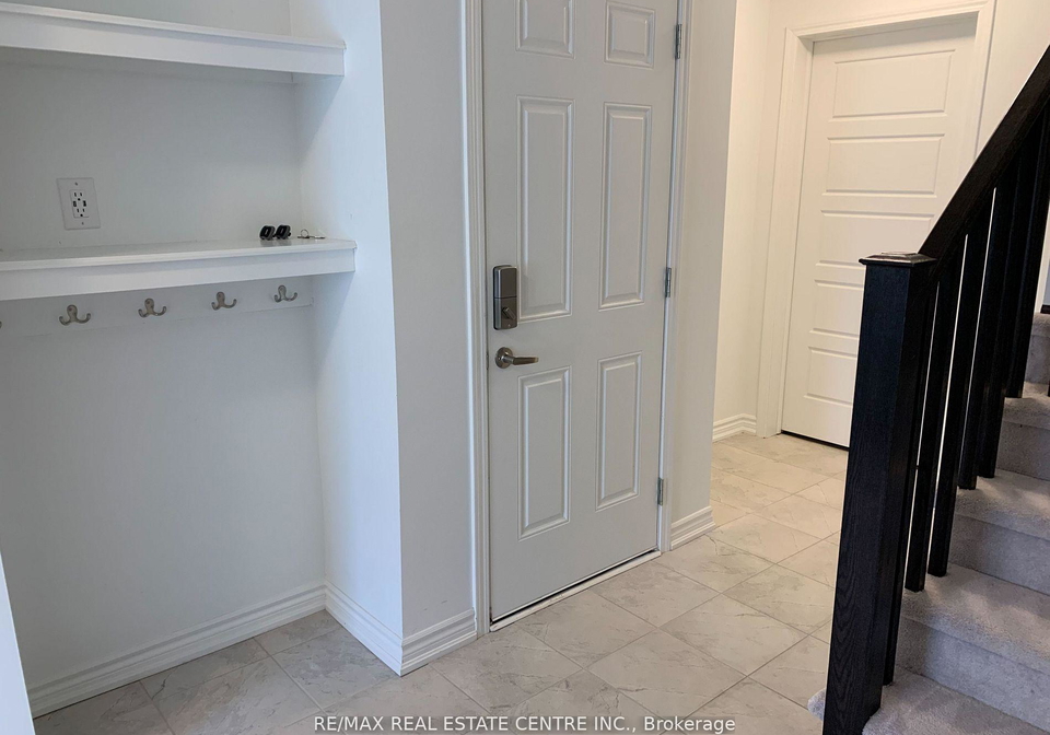 1260-hop-place-milton-ontario-w12752640