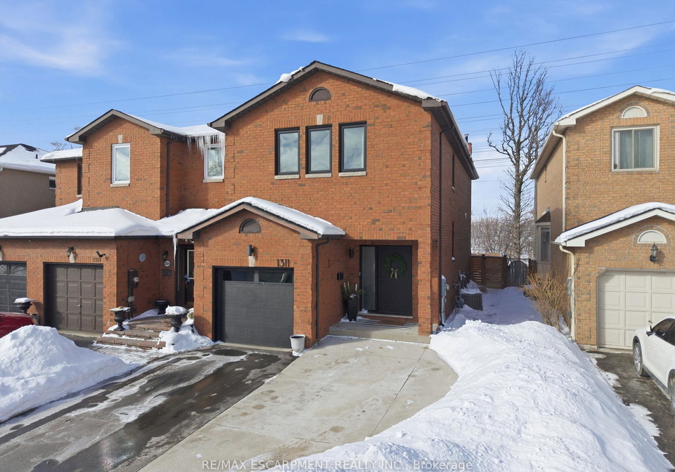 1311-treeland-street-burlington-ontario-w12752708