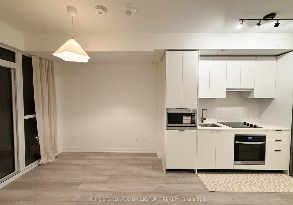 1007-the-queensway-etobicoke-ontario-w12753102