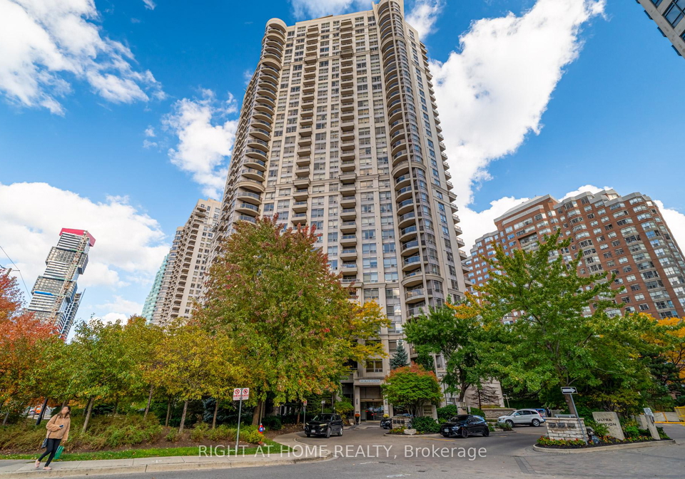 310-burnhamthorpe-road-w-mississauga-ontario-w12753136