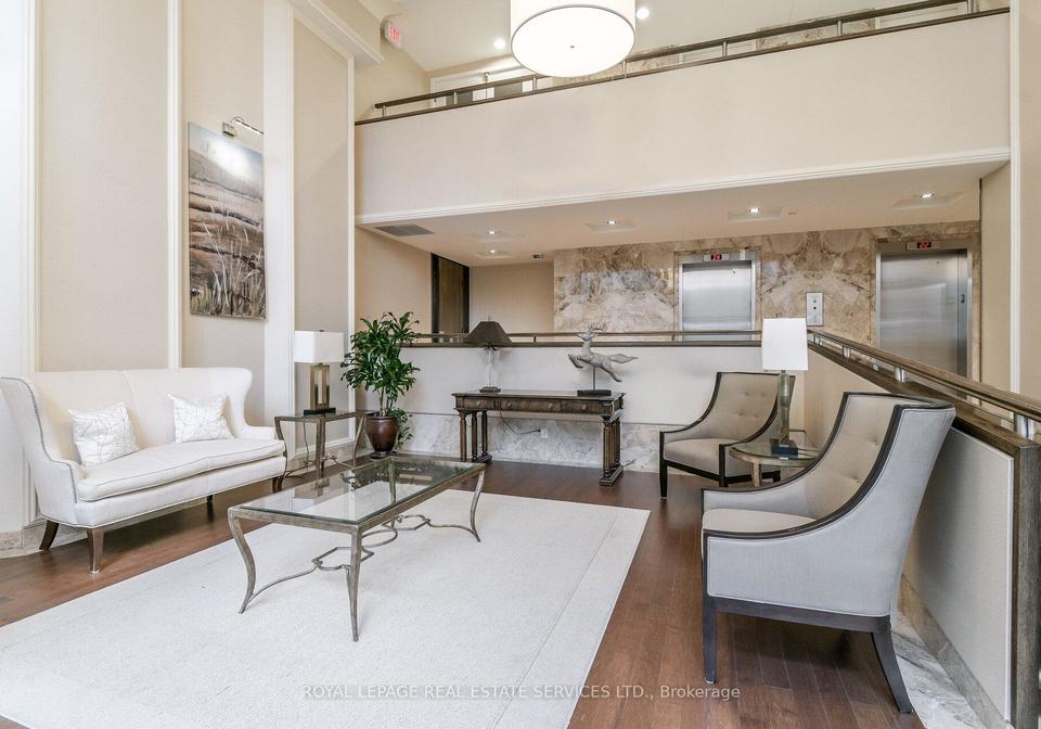 2180-marine-drive-oakville-ontario-w12753520