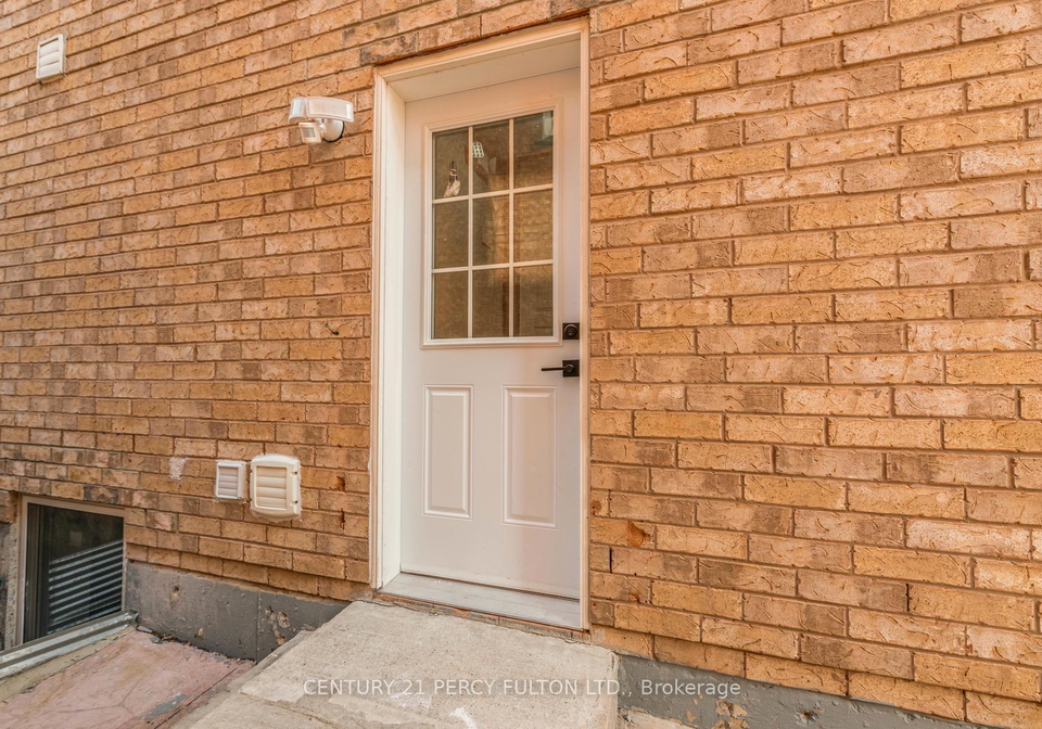 14-sewells-lane-brampton-ontario-w12753678