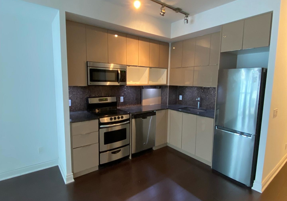 80-marine-parade-drive-etobicoke-ontario-w12754088