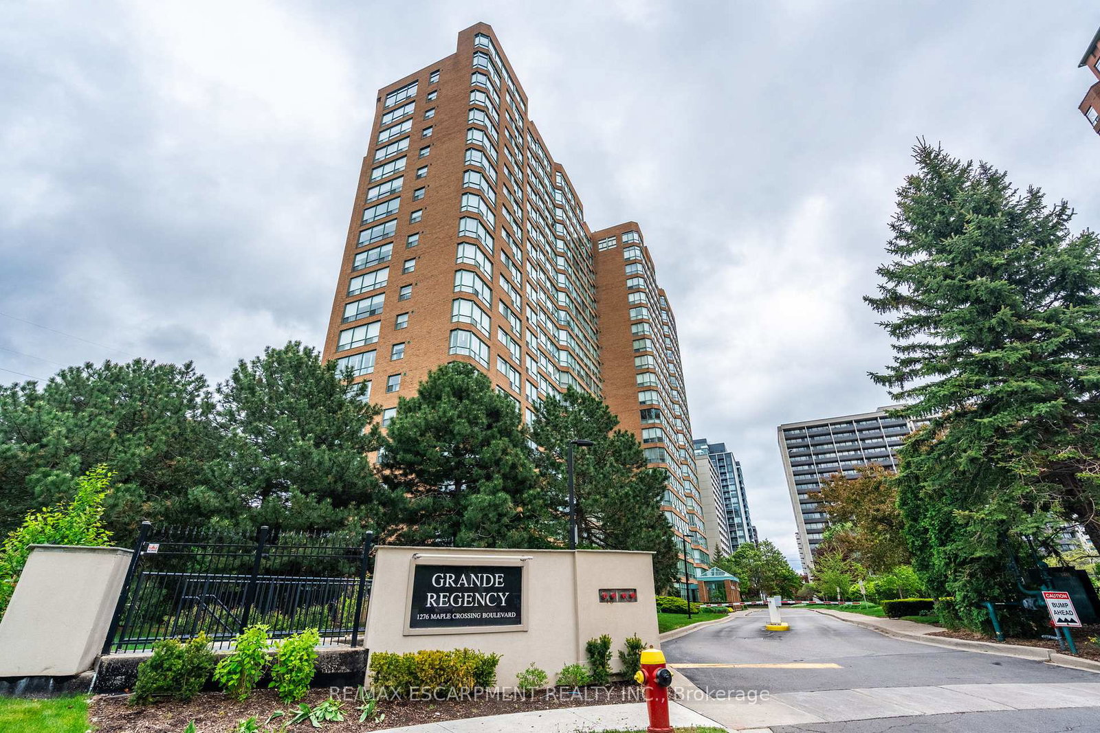 1276-maple-crossing-boulevard-burlington-ontario-w12754140