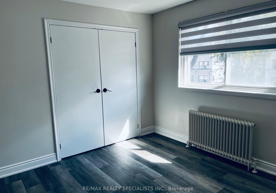 7-woodlawn-avenue-mississauga-ontario-w12754432