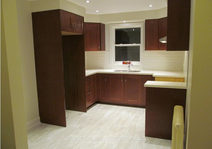90-portland-street-etobicoke-ontario-w12754728