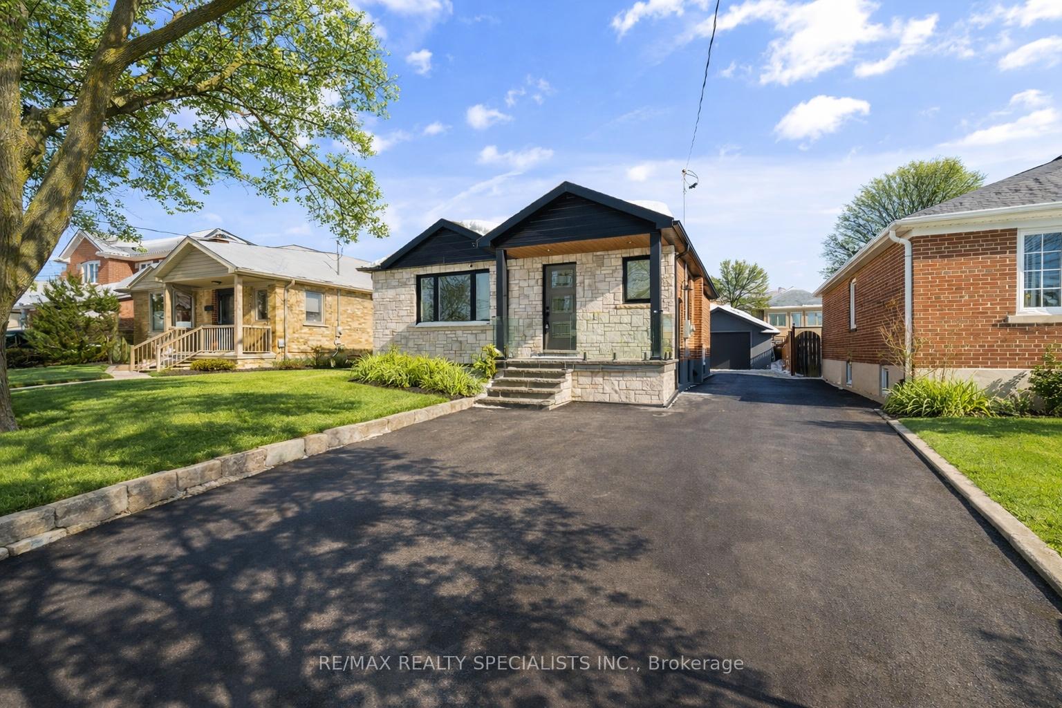 221-thirtieth-street-etobicoke-ontario-w12754760