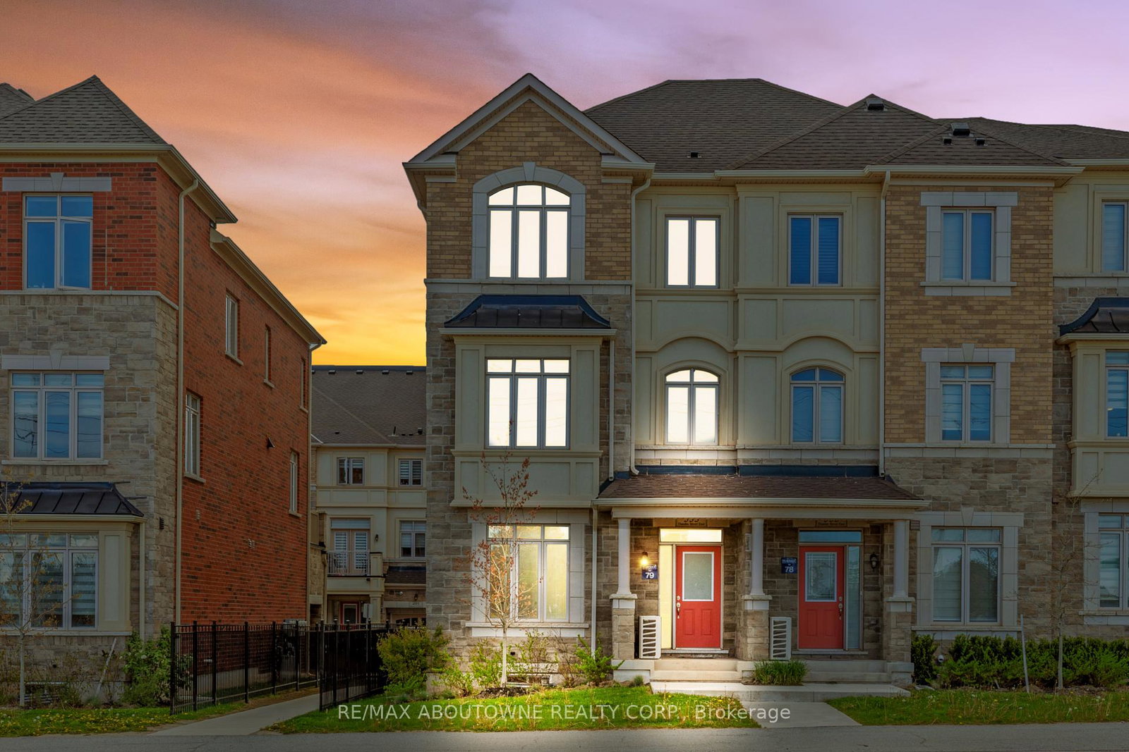 533-dundas-street-e-oakville-ontario-w12754998
