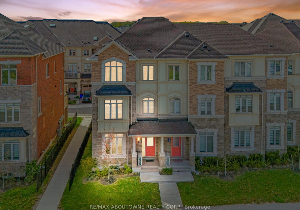 533-dundas-street-e-oakville-ontario-w12754998