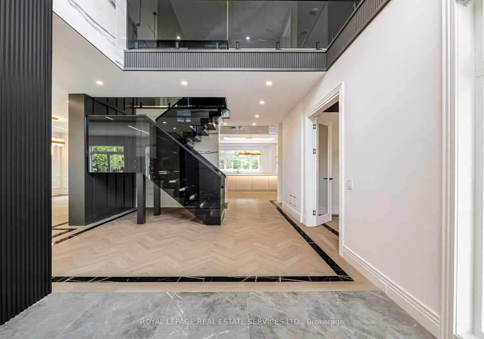 2014-lakeshore-road-w-oakville-ontario-w12755092