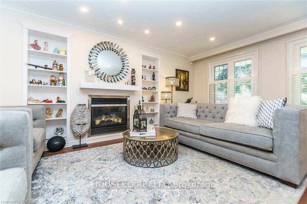 2487-wyatt-street-oakville-ontario-w12755260