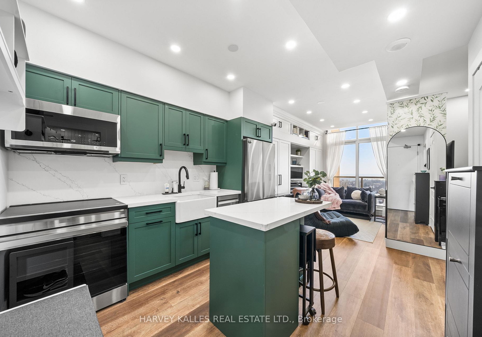4-elsinore-path-etobicoke-ontario-w12755920