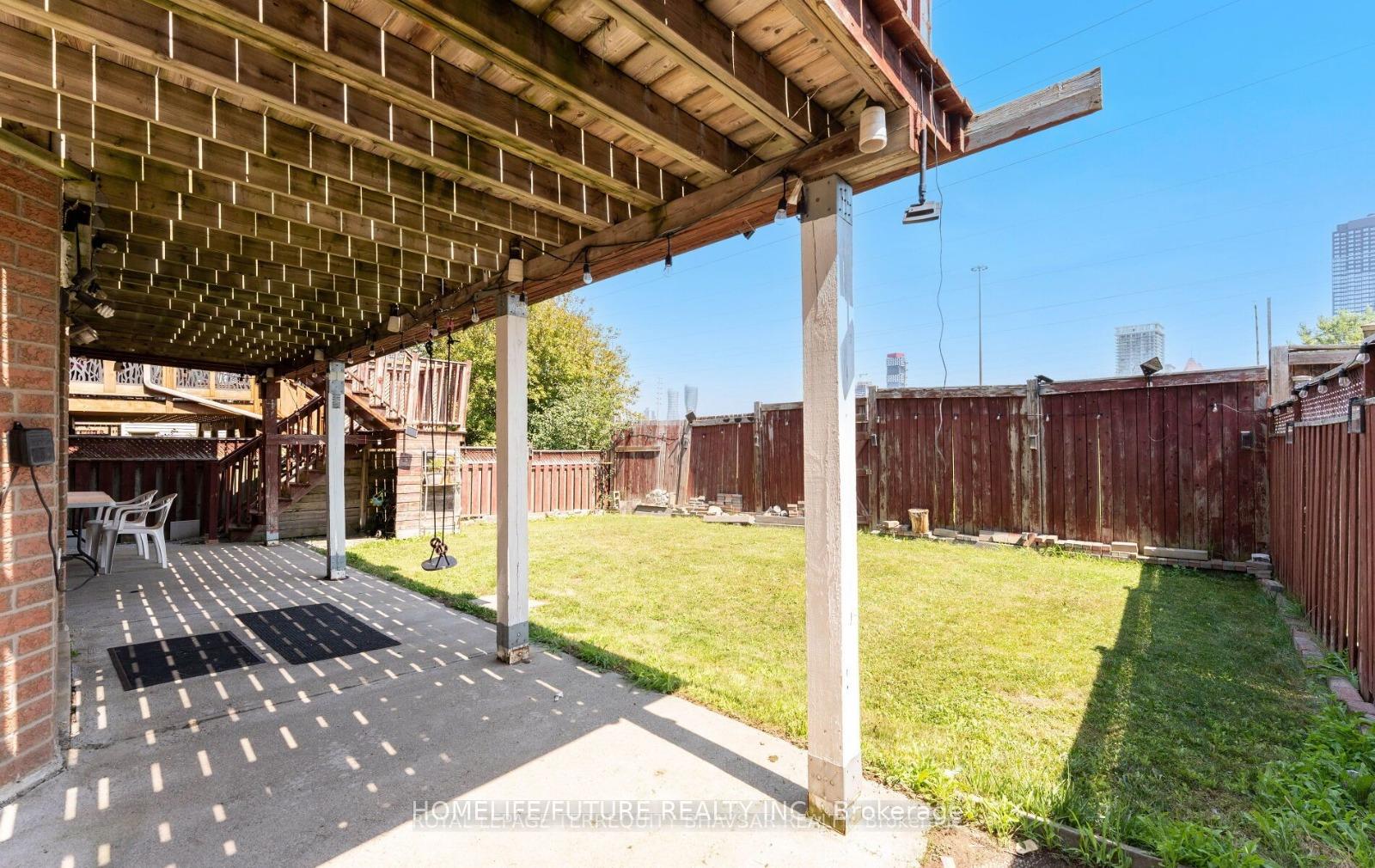 382-harrowsmith-drive-mississauga-ontario-w12755922