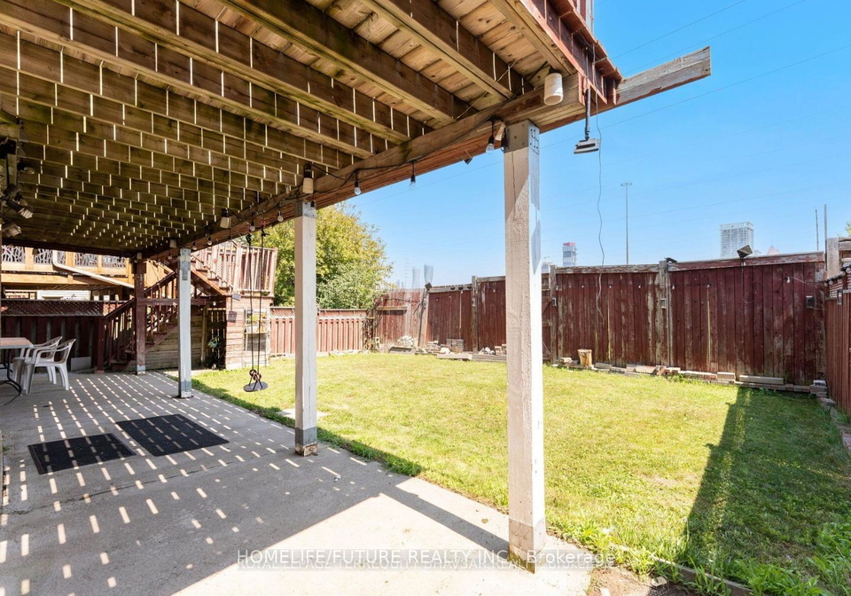 382-harrowsmith-drive-mississauga-ontario-w12755922