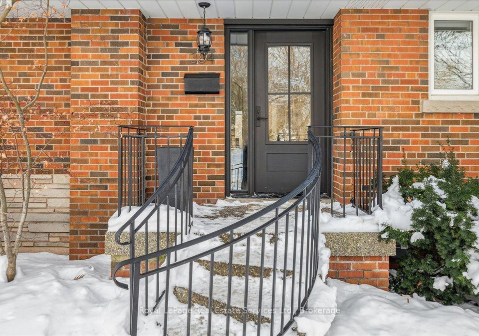384-strathcona-drive-burlington-ontario-w12756744