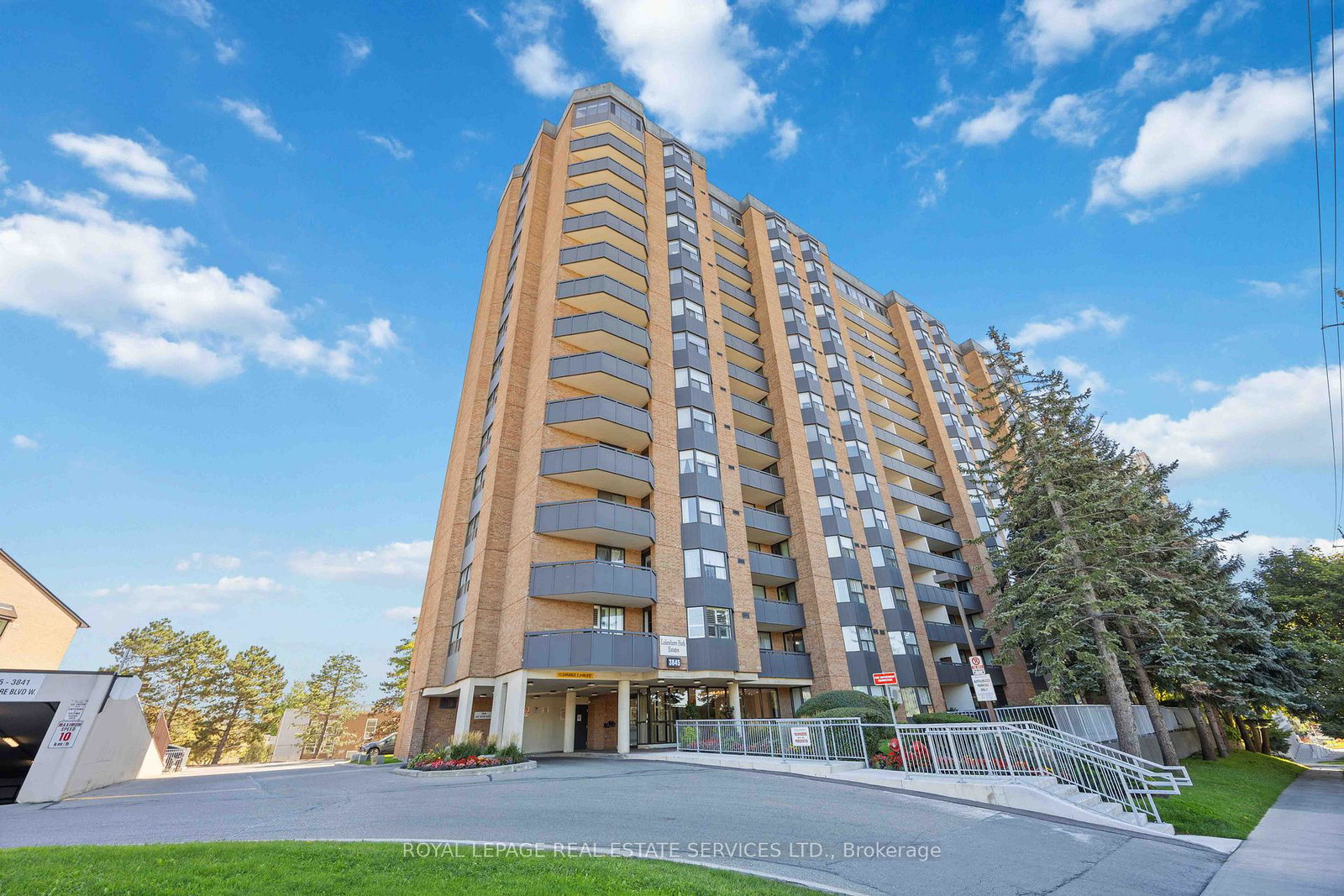 3845-lake-shore-boulevard-w-etobicoke-ontario-w12757172