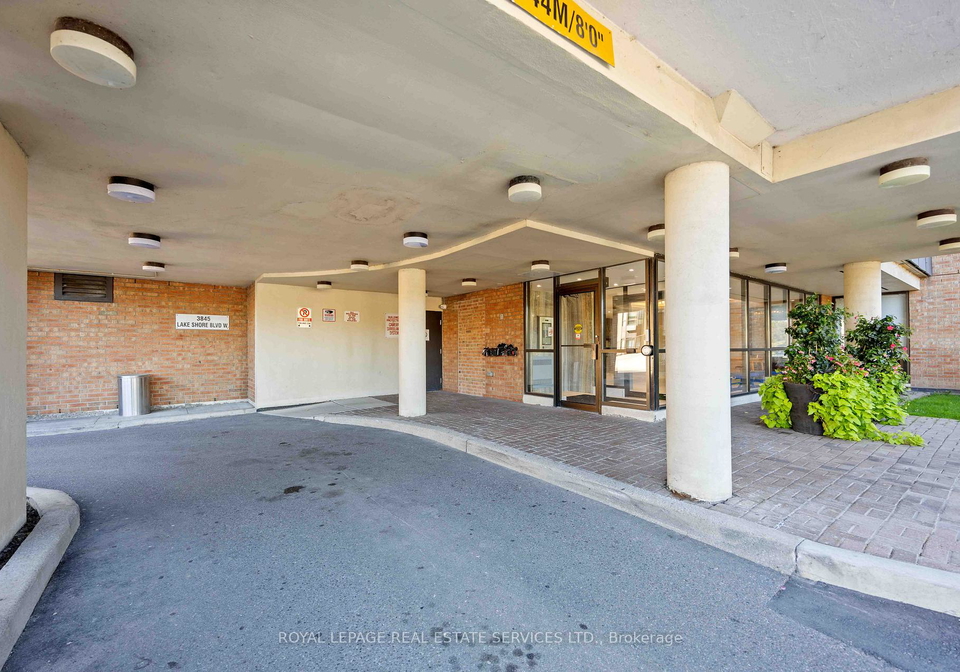 3845-lake-shore-boulevard-w-etobicoke-ontario-w12757172