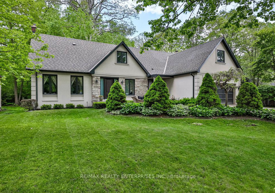208-mineola-road-w-mississauga-ontario-w12757240