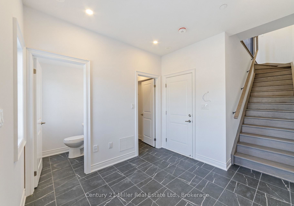 21trafalgar-road-oakville-ontario-w12757352