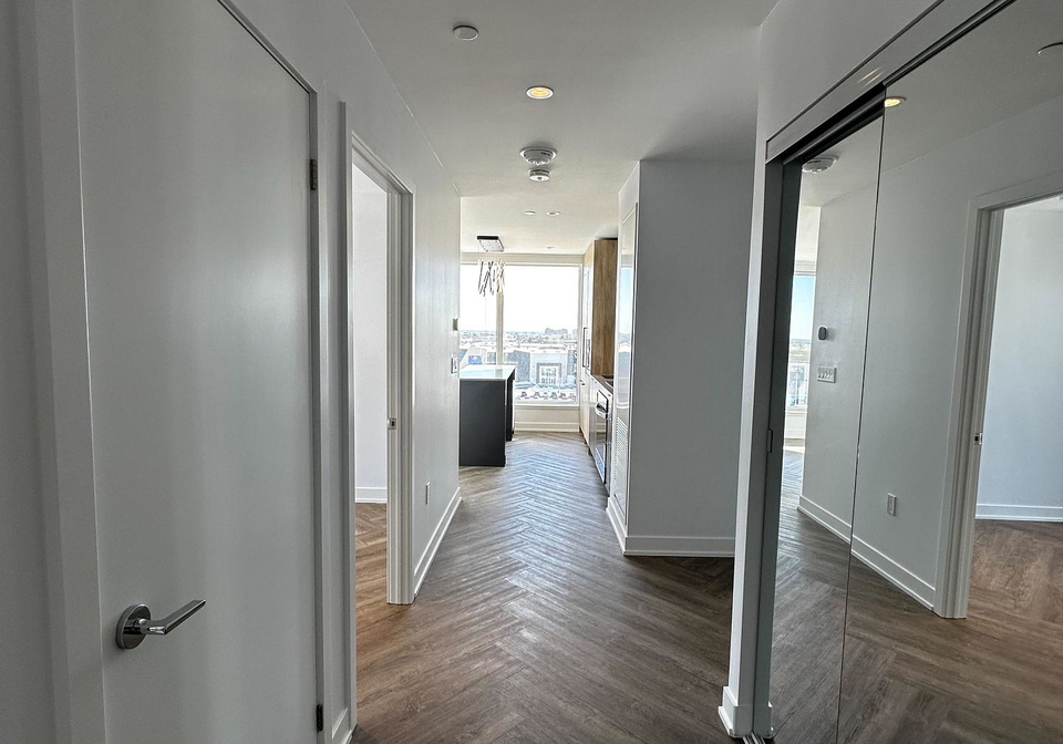 1037-the-queensway-etobicoke-ontario-w12757388