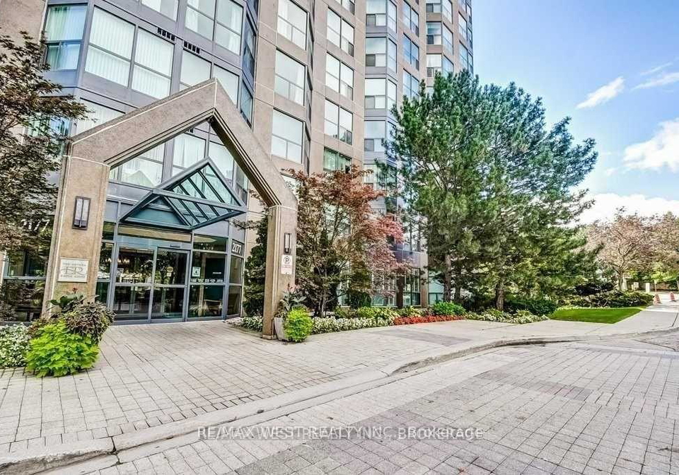 2177-burnhamthorpe-road-w-mississauga-ontario-w12757618