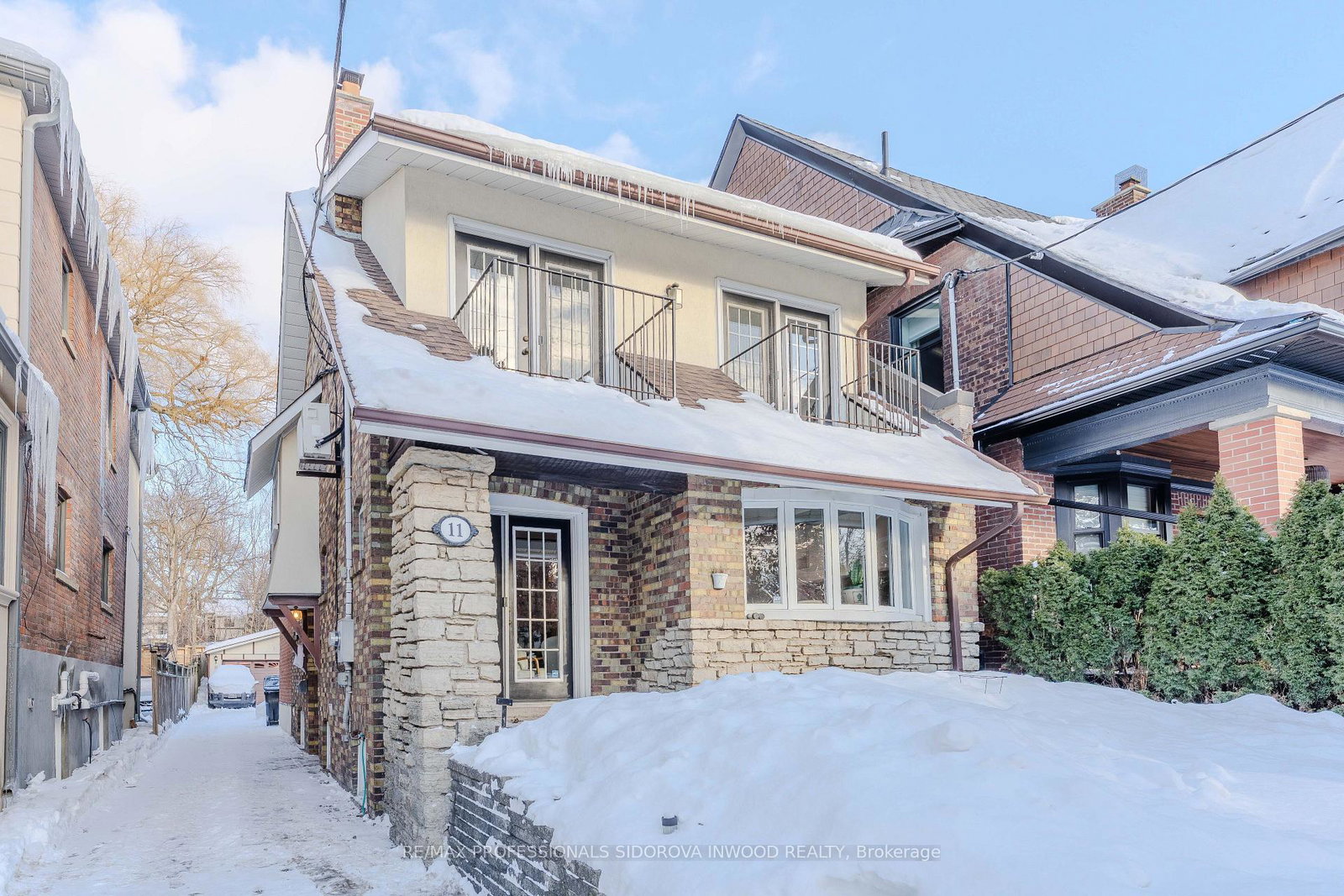 11-indian-grove-toronto-ontario-w12757670