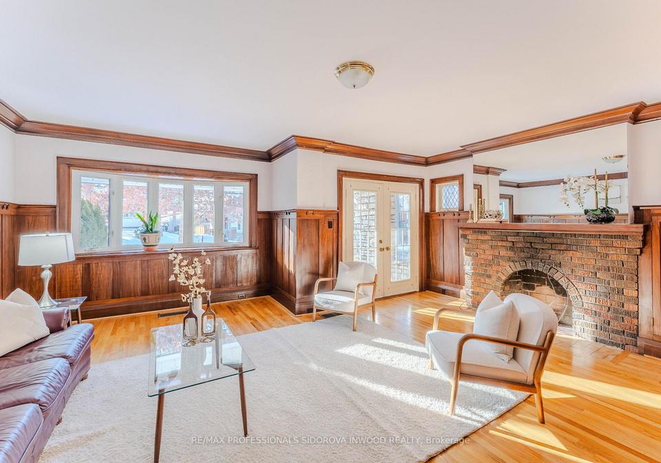 11-indian-grove-toronto-ontario-w12757670