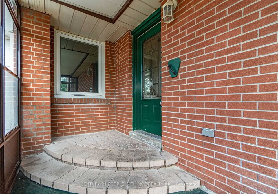 49-dorchester-drive-brampton-ontario-w12757730