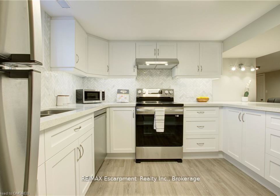 2093-maplewood-drive-burlington-ontario-w12757758
