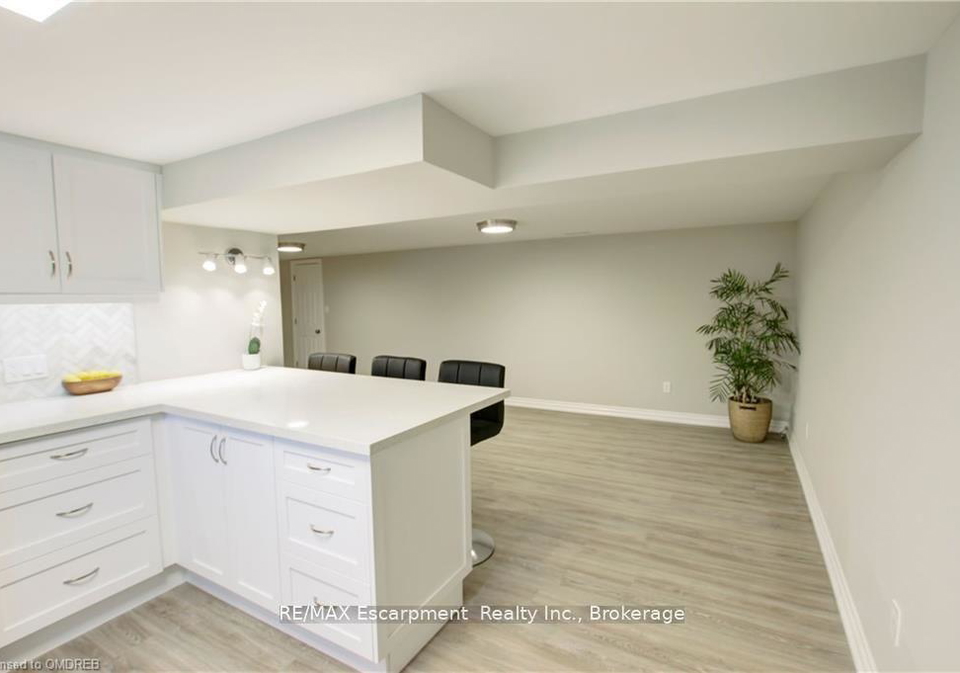 2093-maplewood-drive-burlington-ontario-w12757758