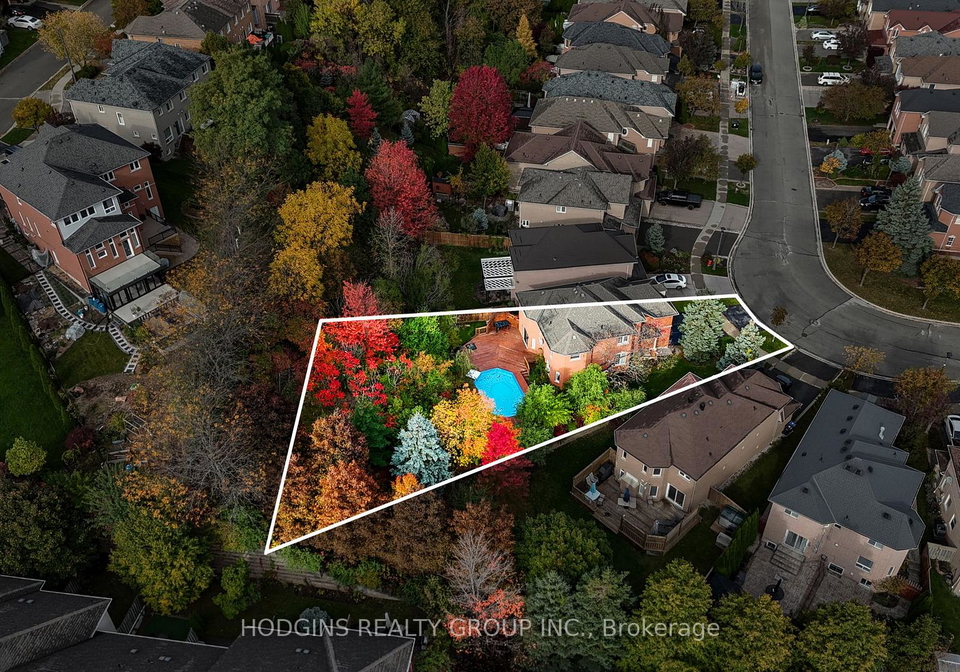2286-yorktown-circle-mississauga-ontario-w12757904