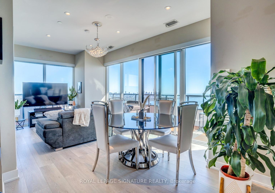 30-shore-breeze-drive-etobicoke-ontario-w12758100