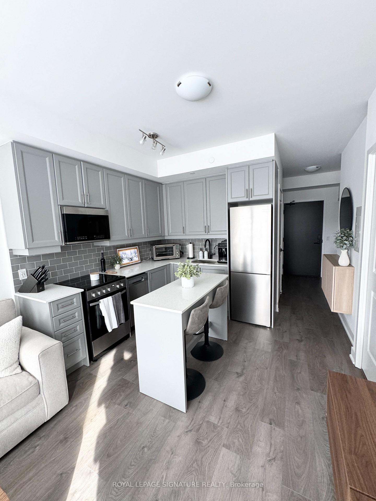 2343-khalsa-gate-oakville-ontario-w12758380