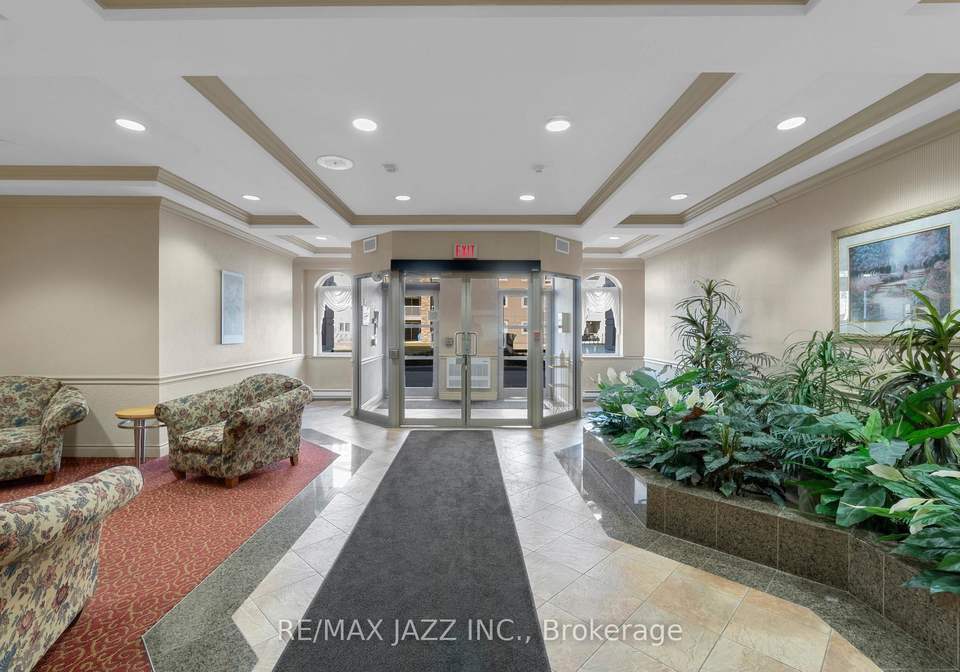 7-dayspring-circle-brampton-ontario-w12758414
