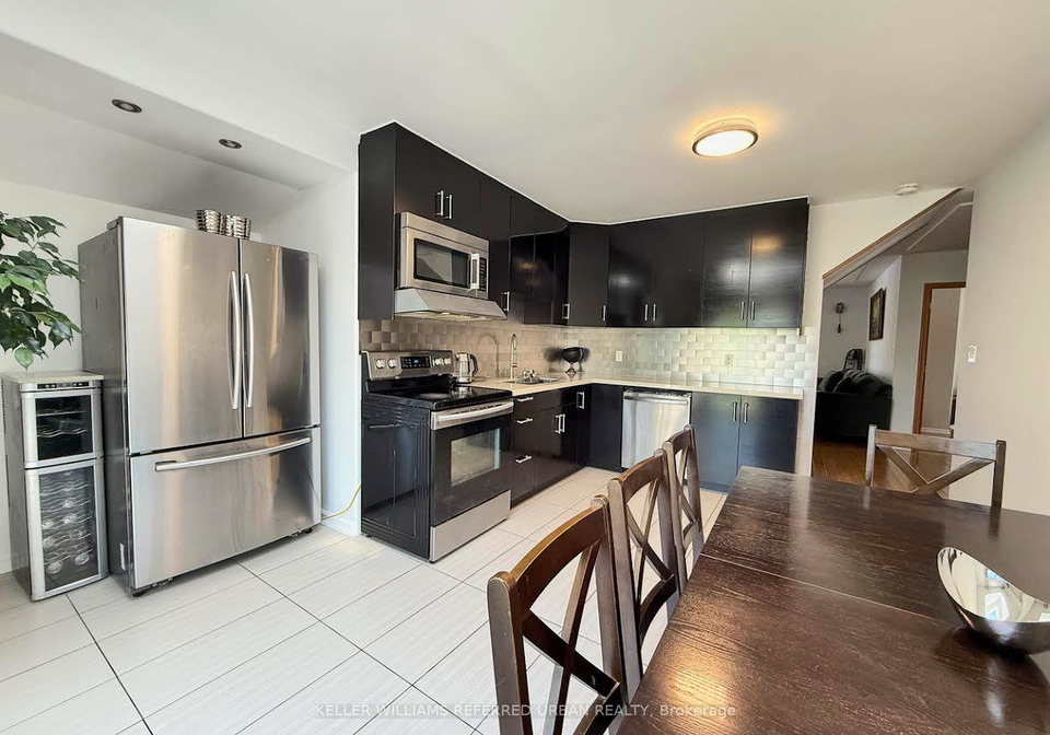 6-elmhurst-drive-etobicoke-ontario-w12758834