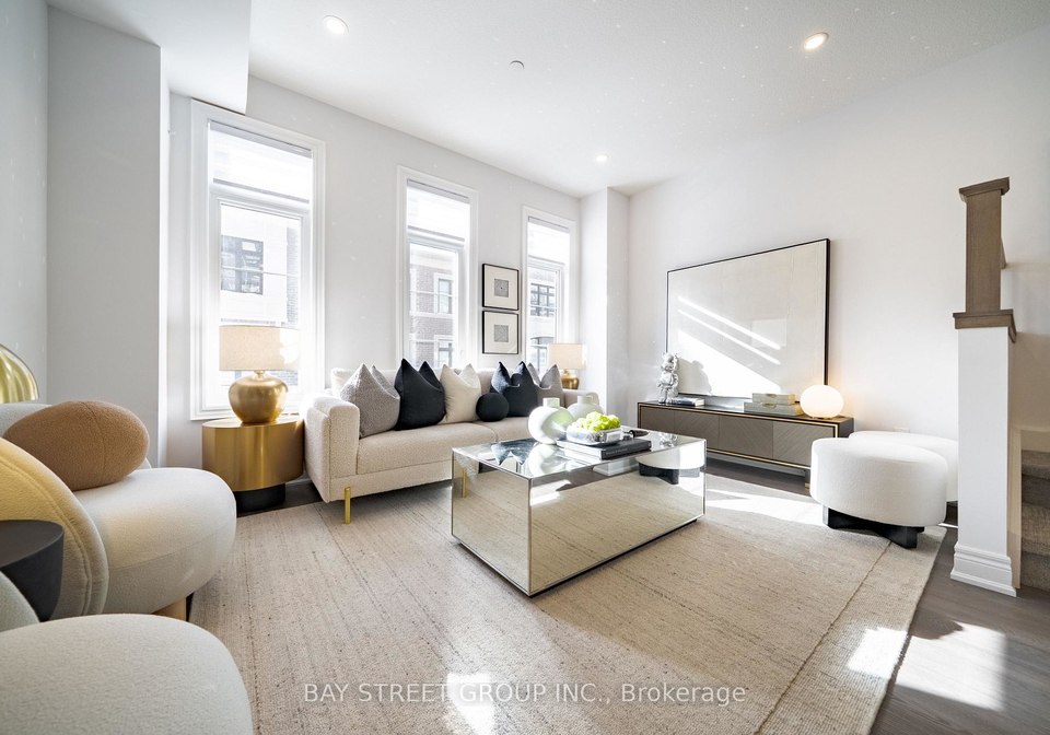 280-melody-common-oakville-ontario-w12759812
