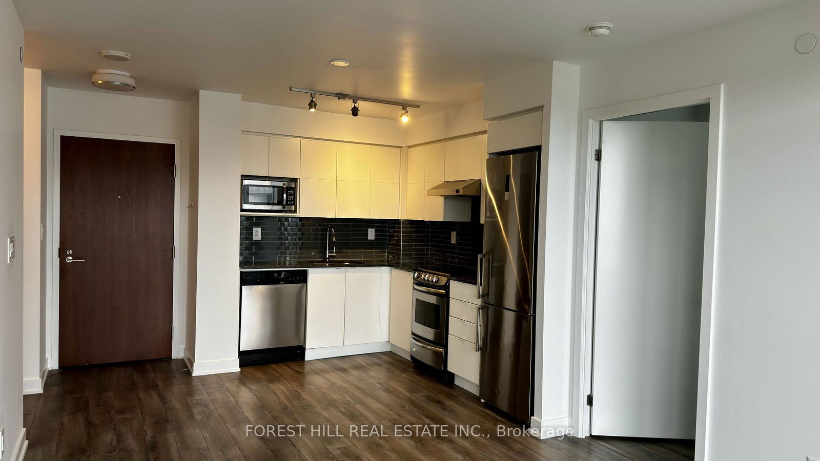 160-flemington-road-north-york-ontario-w12759846