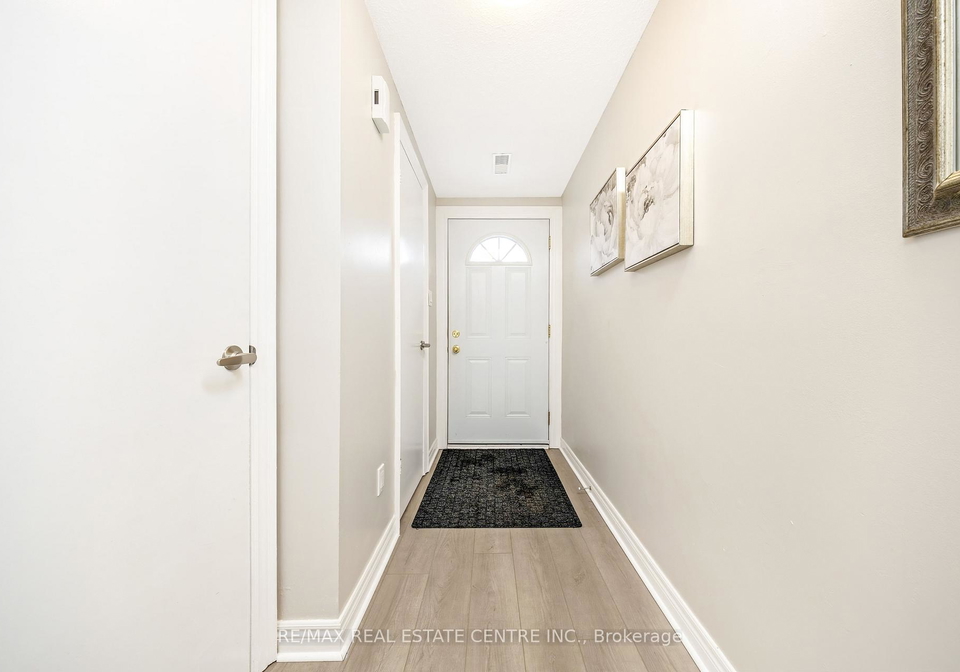 235-bronte-street-s-milton-ontario-w12759856