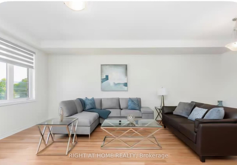 2078-fairmont-common-burlington-ontario-w12759932
