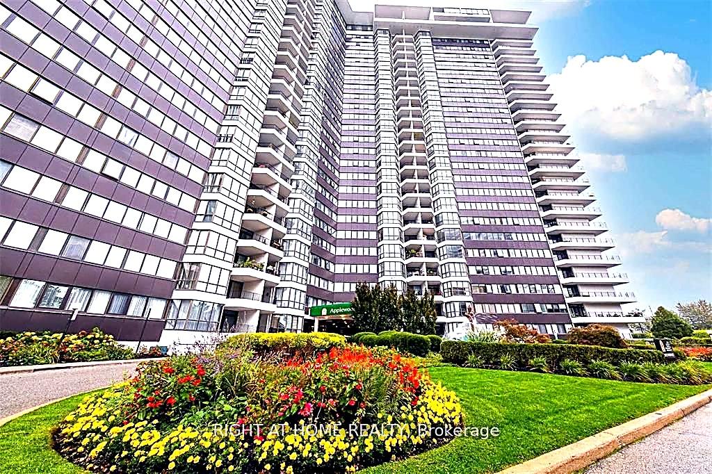 1333-bloor-street-mississauga-ontario-w12761098
